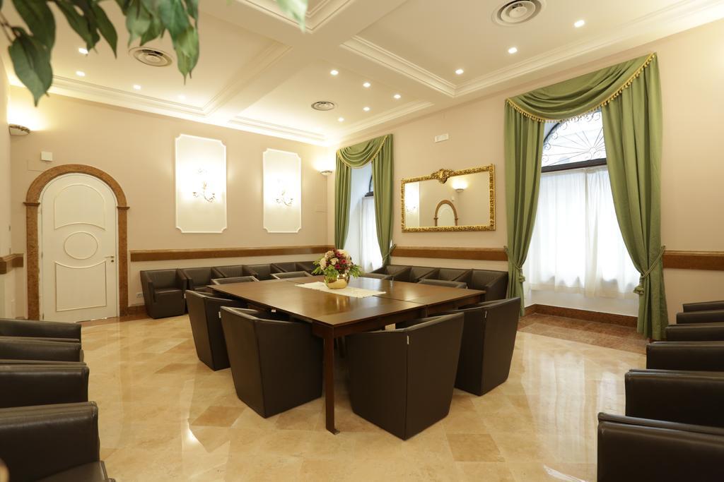 Hotel Vergilius Billia Napoli Esterno foto