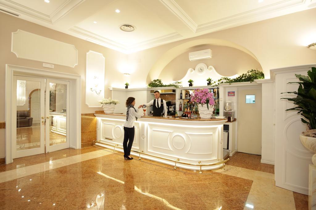 Hotel Vergilius Billia Napoli Esterno foto