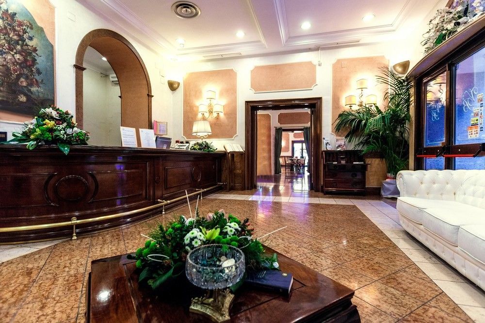 Hotel Vergilius Billia Napoli Esterno foto